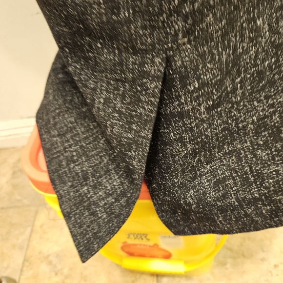 Elegant 2 pc Charcoal Grey Suit Sz 13/14 - Picture 6 of 11